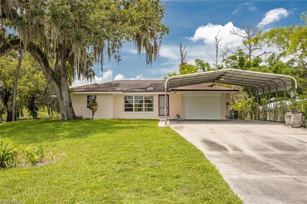2030 Fort Denaud Rd Property Photo 4