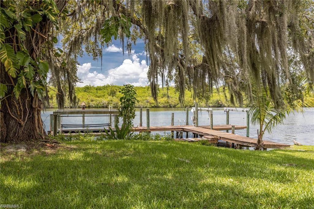 2030 Fort Denaud Rd Property Photo 5