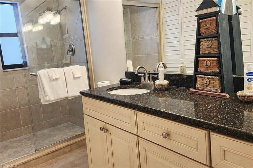 6612 Estero Blvd 1104 Property Photo 7