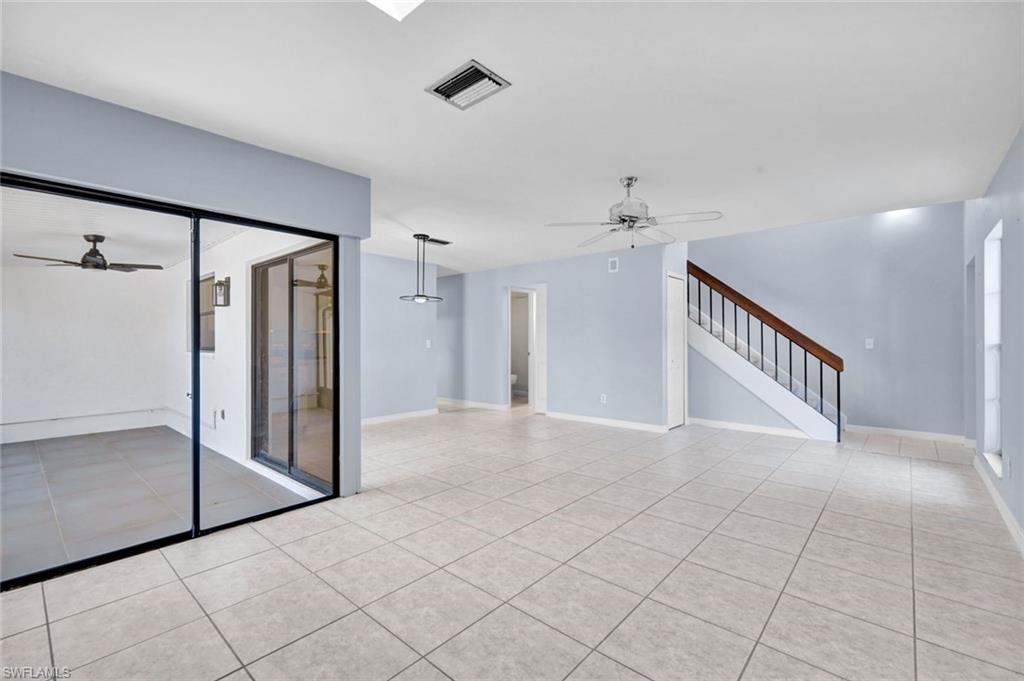 1423 Sw Courtyards Ter 70 Property Photo 6