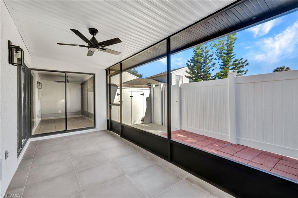 1423 Sw Courtyards Ter 70 Property Photo 22