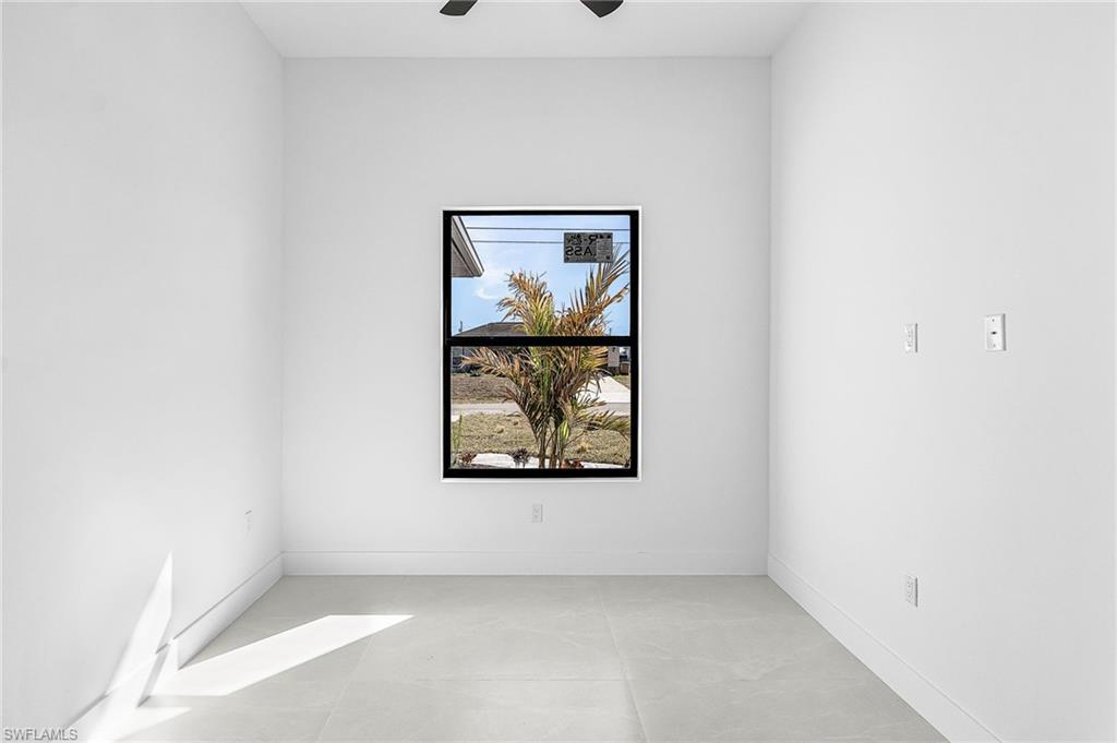 1102 Ne 4th Pl Property Photo 10
