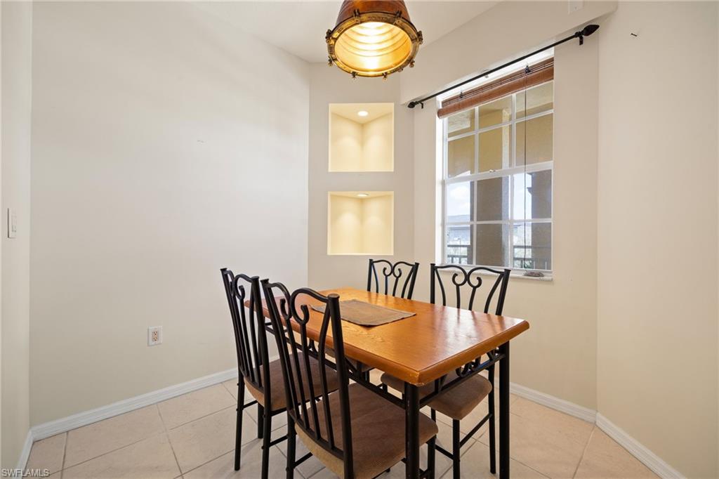 1105 Van Loon Commons Cir 304 Property Photo 7