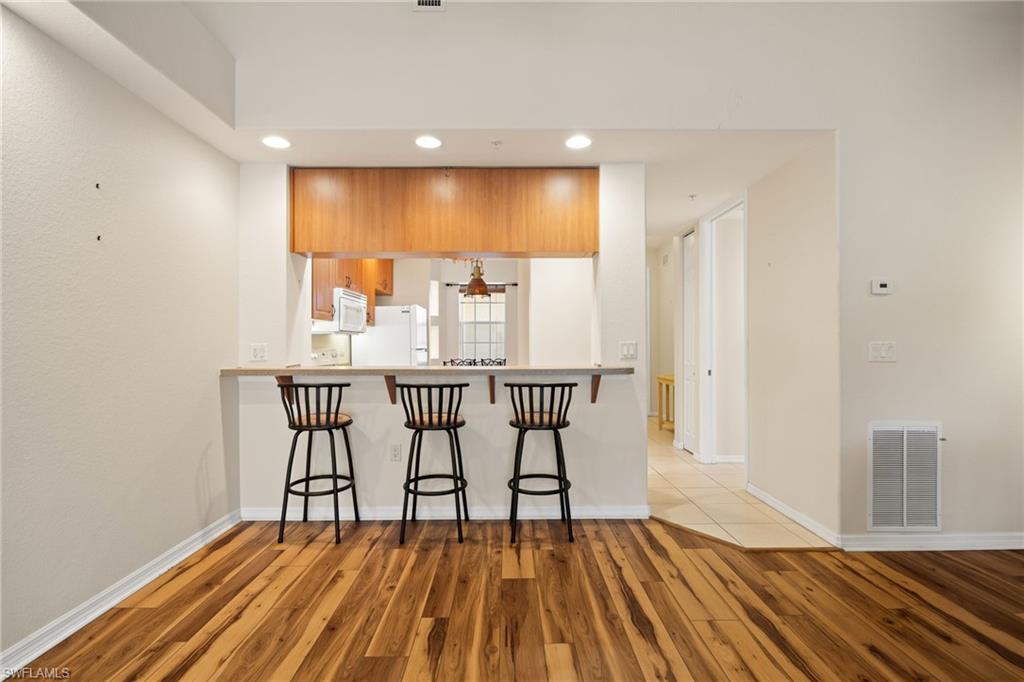 1105 Van Loon Commons Cir 304 Property Photo 10