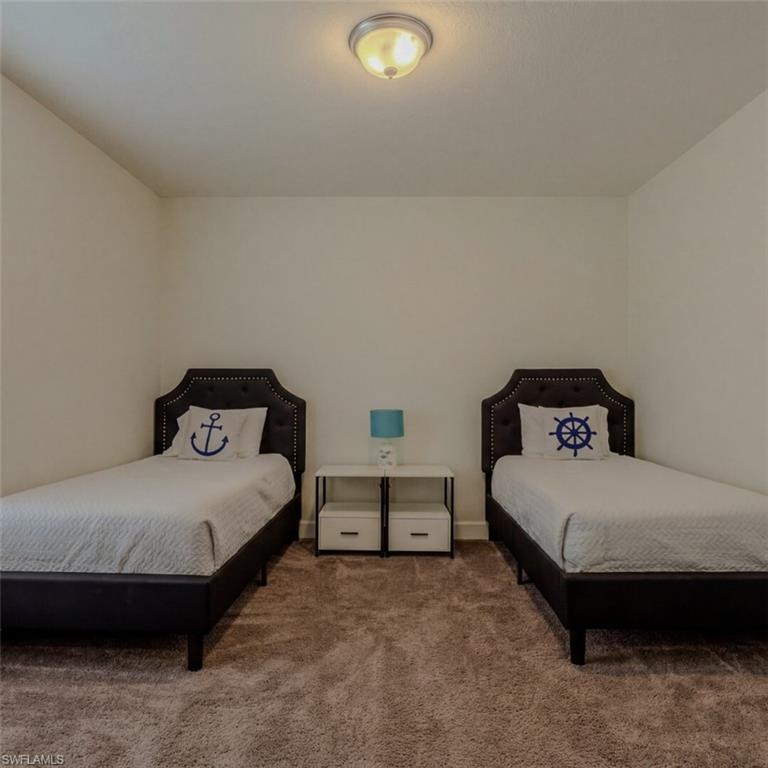 4638 Clarke St Property Photo 16