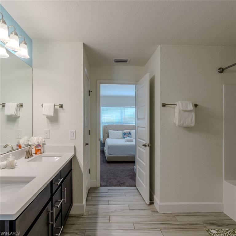 4638 Clarke St Property Photo 21