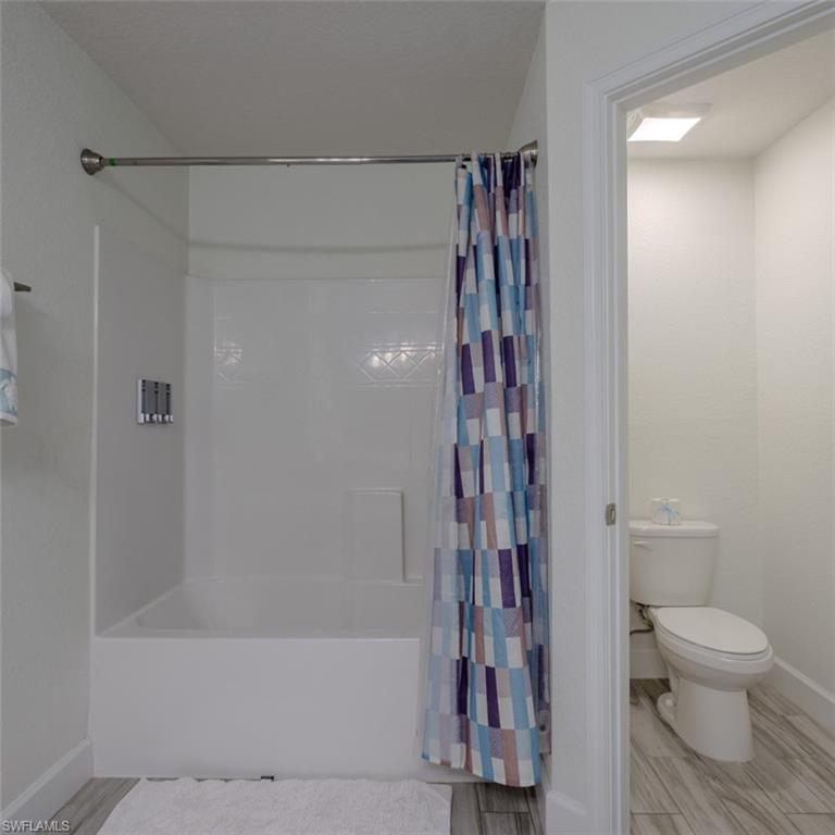 4638 Clarke St Property Photo 23