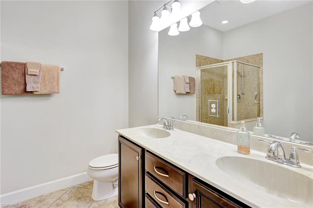 10879 Rutherford Rd Property Photo 14