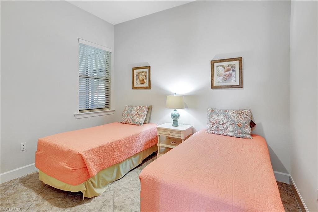 10879 Rutherford Rd Property Photo 16