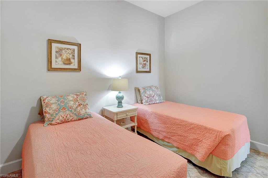 10879 Rutherford Rd Property Photo 17