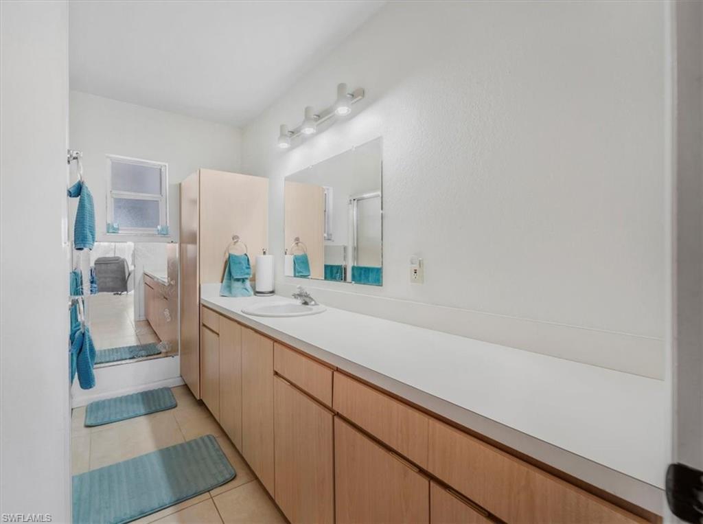 1079 Lock Ln Property Photo 21