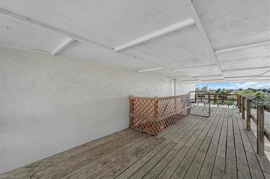 1079 Lock Ln Property Photo 36