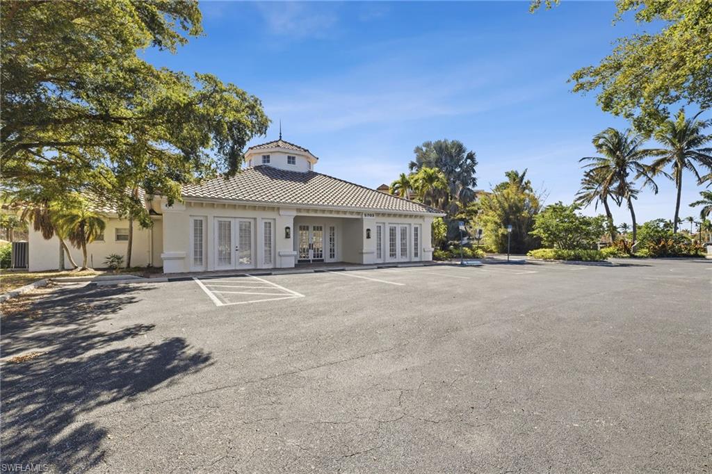 5803 Overseas Way Property Photo 10