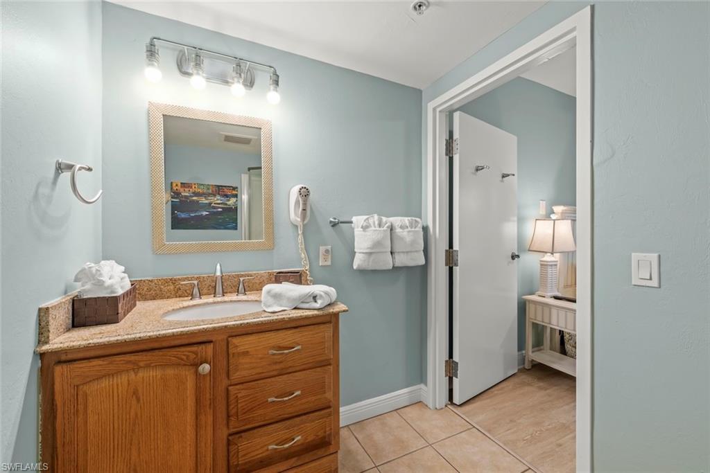 5480 Estero Blvd 103 Property Photo 34