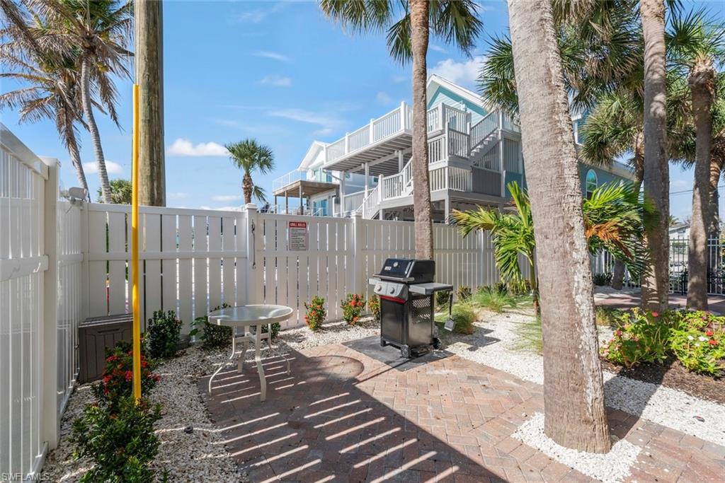 5480 Estero Blvd 103 Property Photo 43