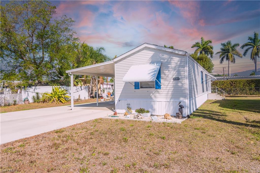 12130 Palm Dr Property Photo 1