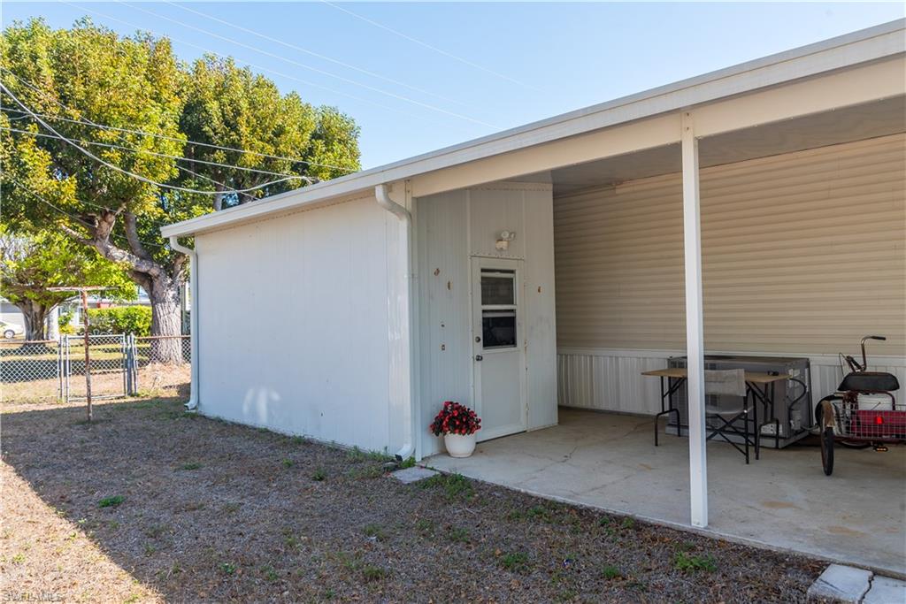 12130 Palm Dr Property Photo 5