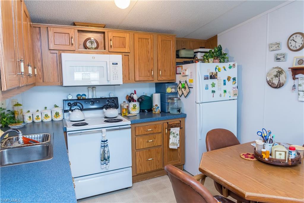 12130 Palm Dr Property Photo 10