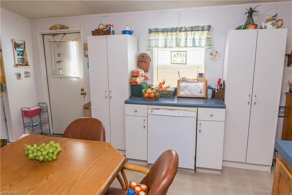 12130 Palm Dr Property Photo 14