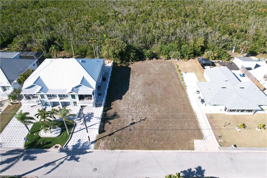 12110/12112 Siesta Dr Property Photo 14