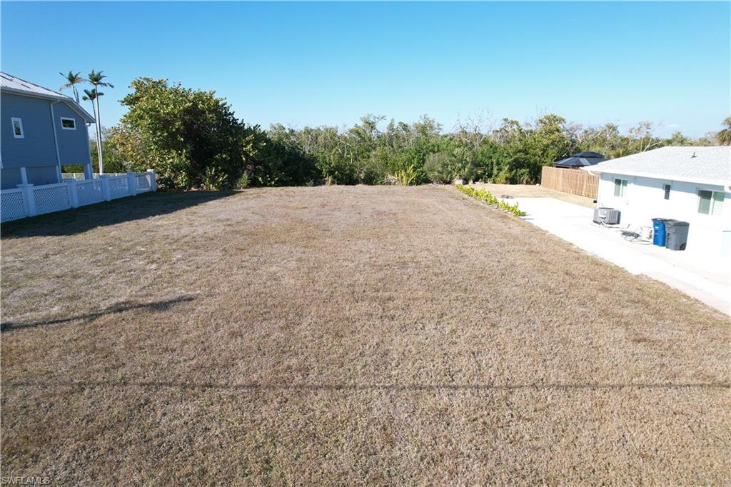 12110/12112 Siesta Dr Property Photo 19