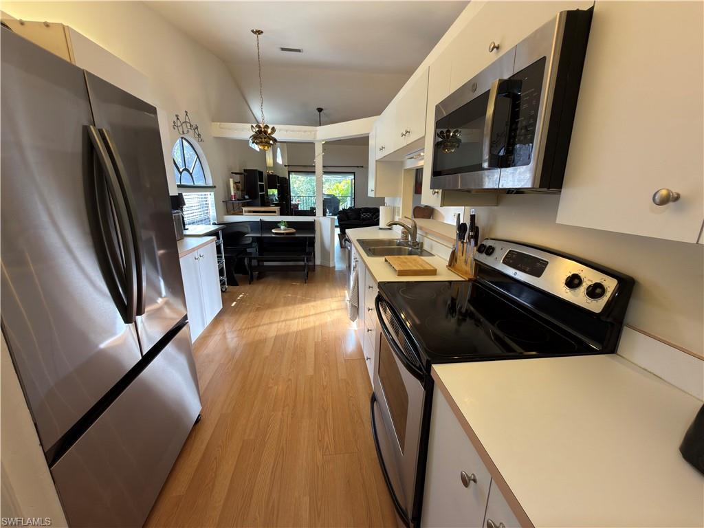 6641 Rolland Ct Property Photo 6