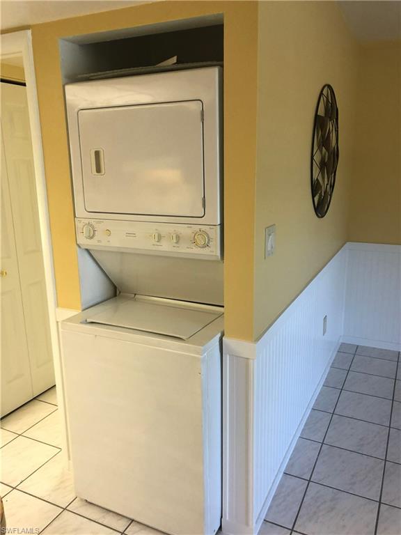 1031 Se 9th St 2-3 Property Photo 10