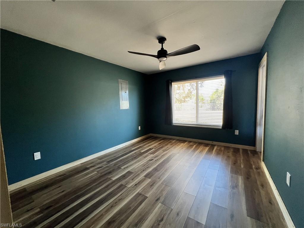 4040 S Edgewater Cir Property Photo 6