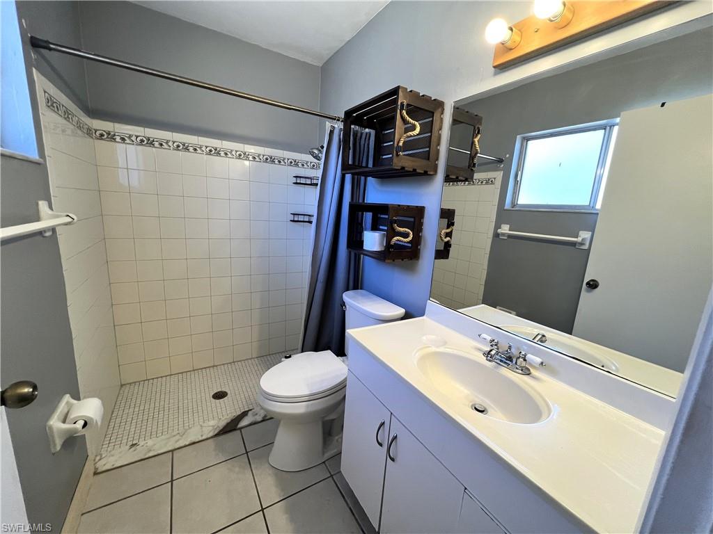 4040 S Edgewater Cir Property Photo 7