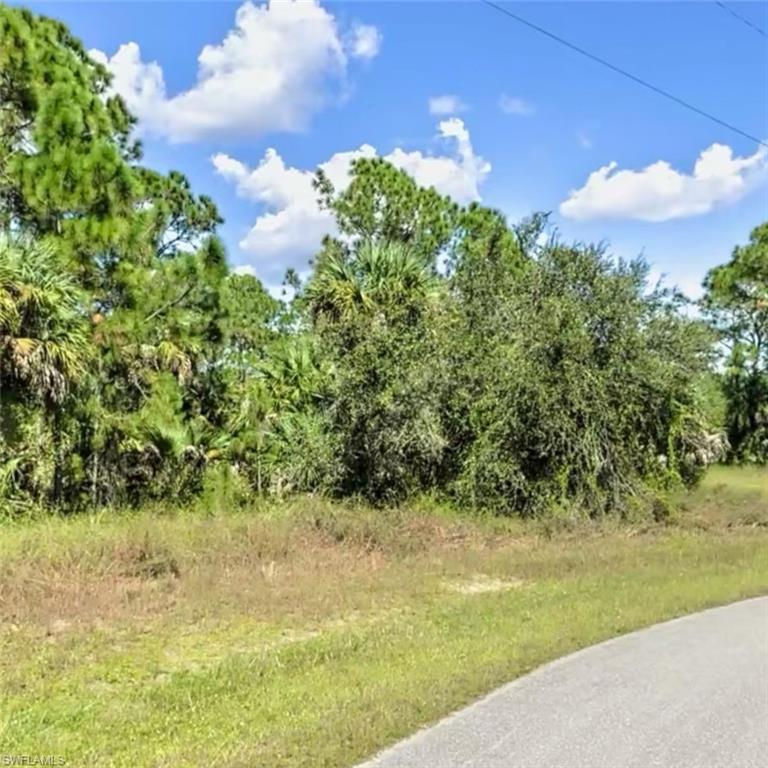 8056 Rolling Cir Property Photo 4