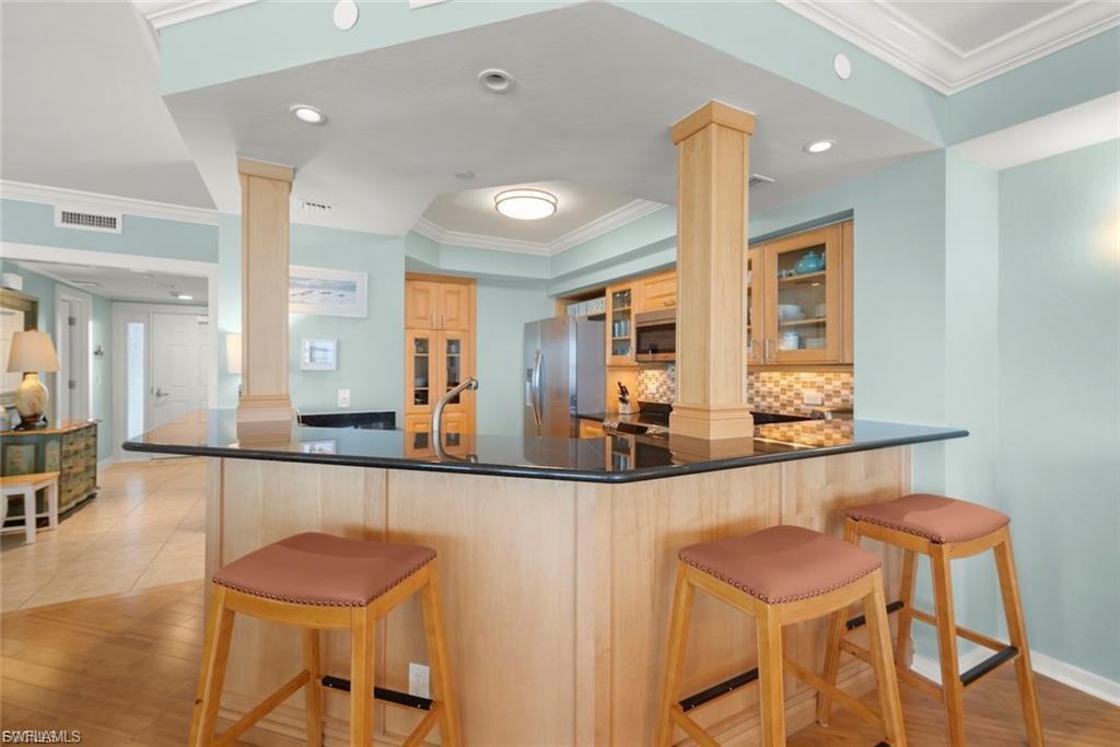 1602 Lands End Village Property Photo 12
