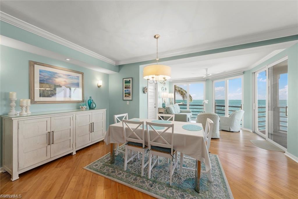 1602 Lands End Village Property Photo 20