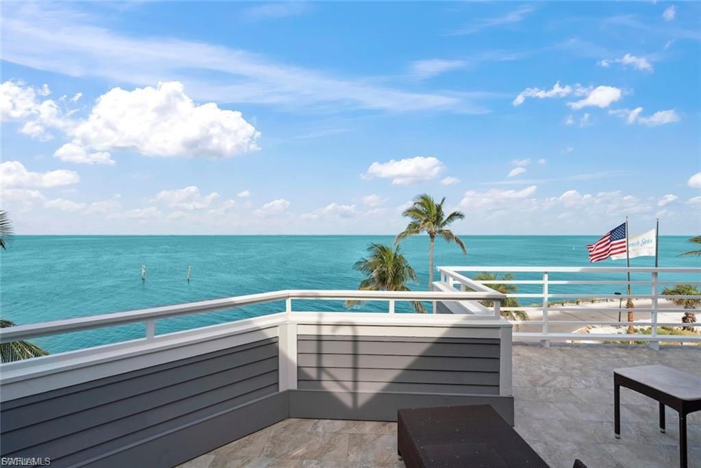 1602 Lands End Village Property Photo 27