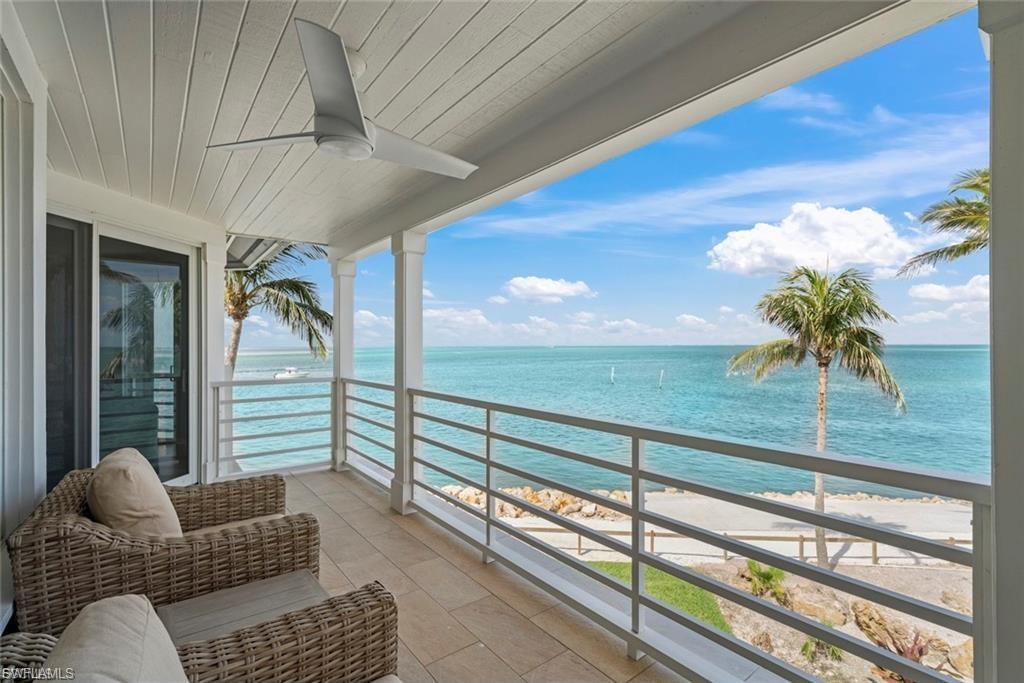 1602 Lands End Village Property Photo 42