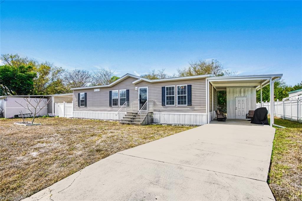 7638 Peyraud DR Property Photo 1