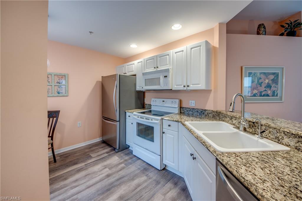 12181 Summergate Cir 104 Property Photo 11