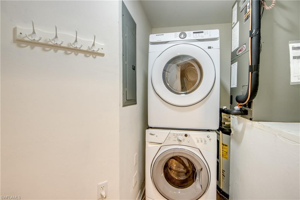 12181 Summergate Cir 104 Property Photo 24