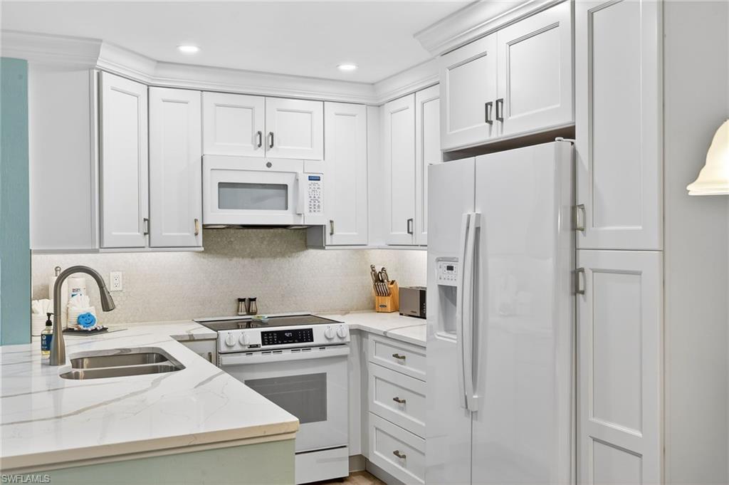 845 E Gulf Dr 1521 Property Photo 10