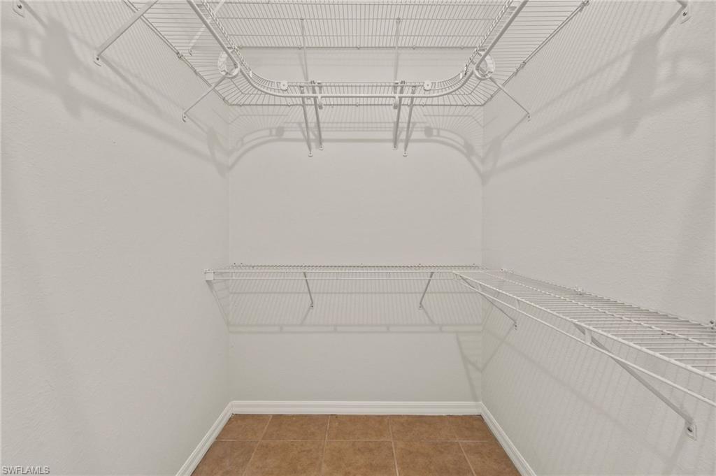 2727 Nw 45th Pl Property Photo 9