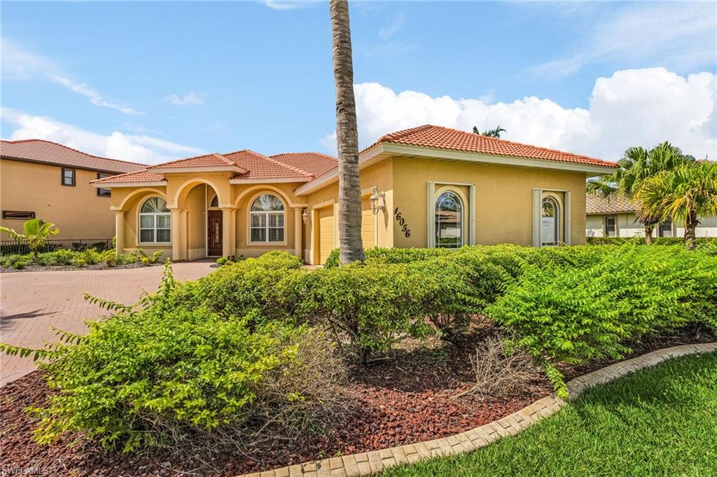 16056 Waterleaf Ln Property Photo 4