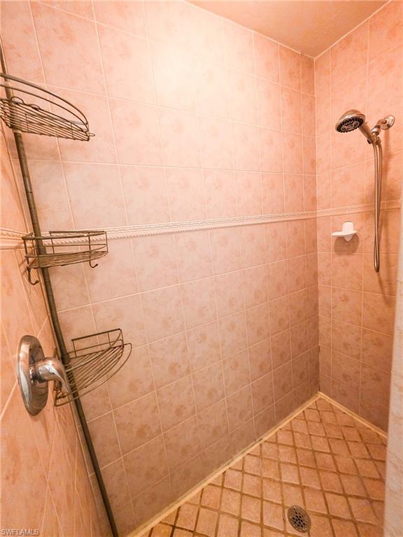 1811 Savona Pkwy W Property Photo 16
