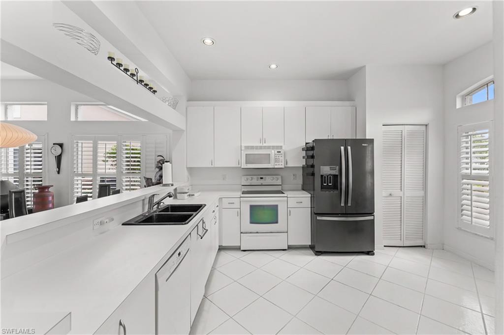 12739 Devonshire Lakes Cir Property Photo 14