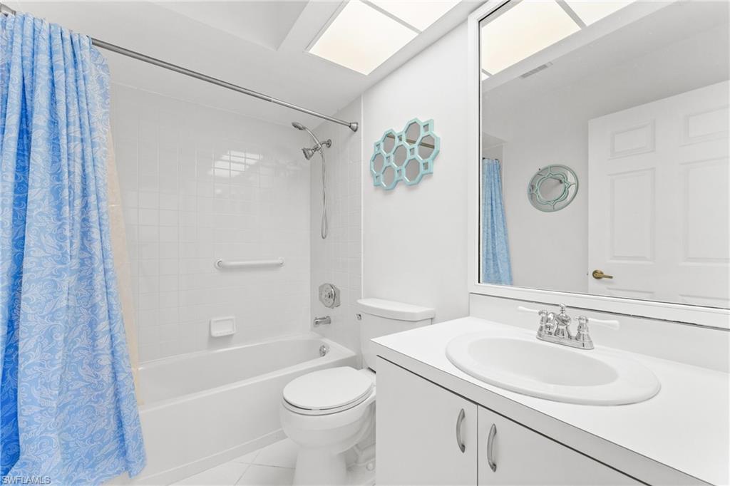 12739 Devonshire Lakes Cir Property Photo 18
