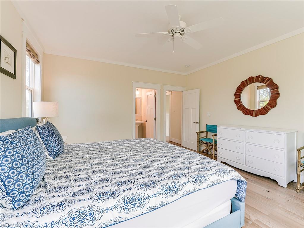 1550 Centre St Property Photo 13