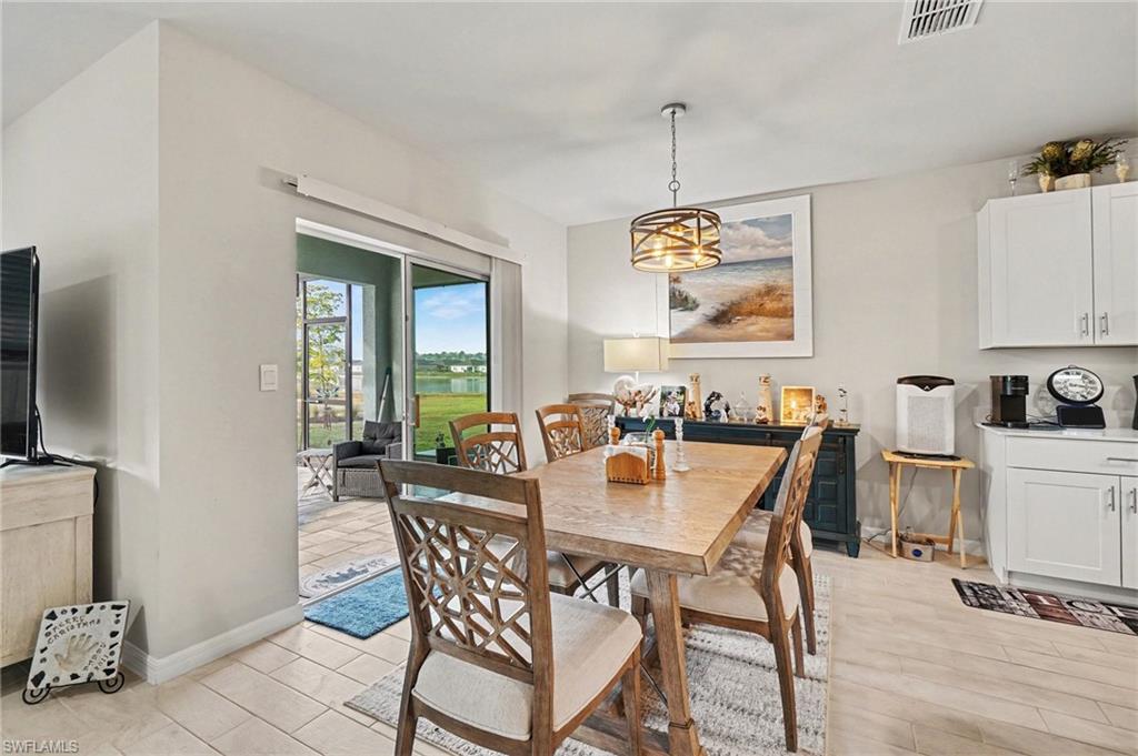 20245 Camino Torcido Loop Property Photo 4