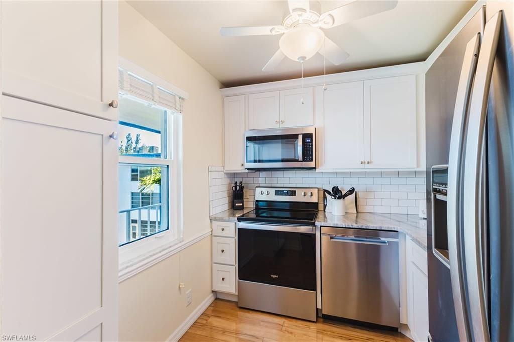 1724 Pine Valley Dr 318 Property Photo 4