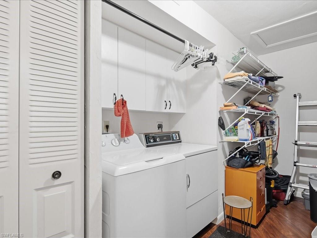 4200 Looking Glass Ln 4204 Property Photo 13