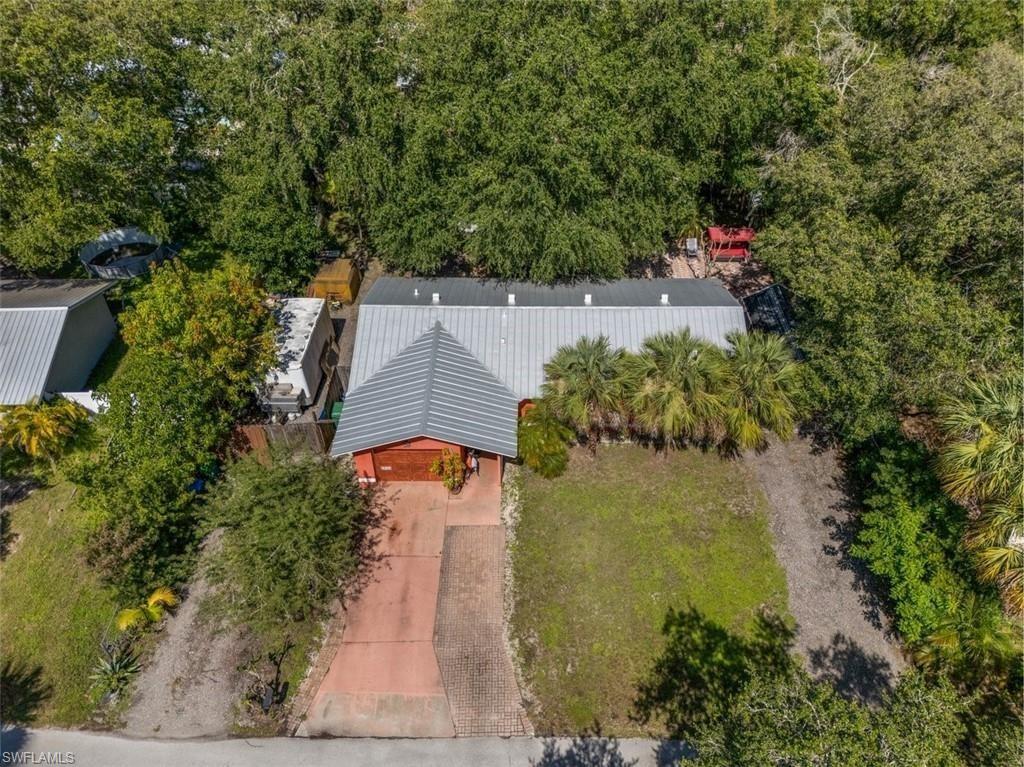 470 Kara Lynn Ct Property Photo 3