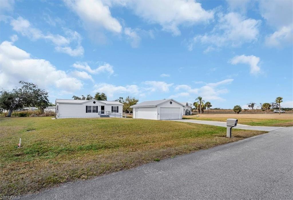 1151 Peaceful Ln Property Photo 3