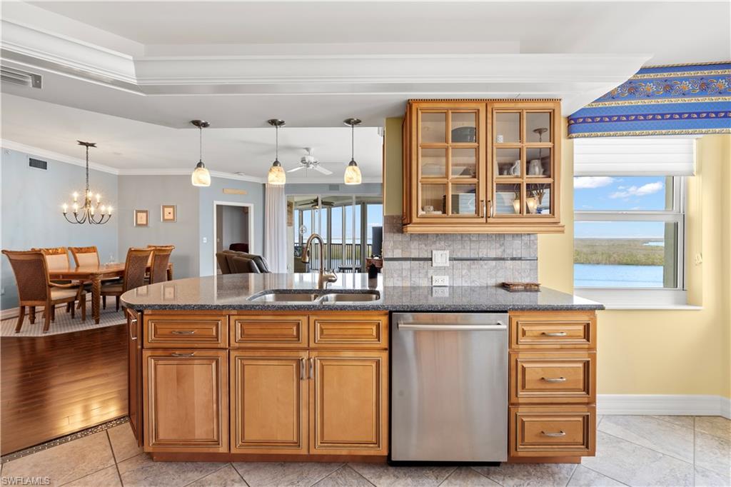 4183 Bay Beach Ln 374 Property Photo 3